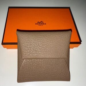 SOLD: Hermes Bastia Coin Purse Etoupe